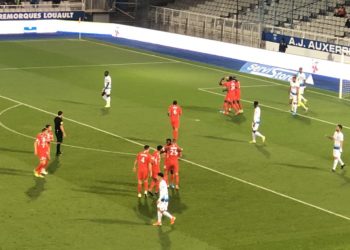 Ligue 2 : Moussa Djitté ouvre le score contre Auxerre - wiwsport
