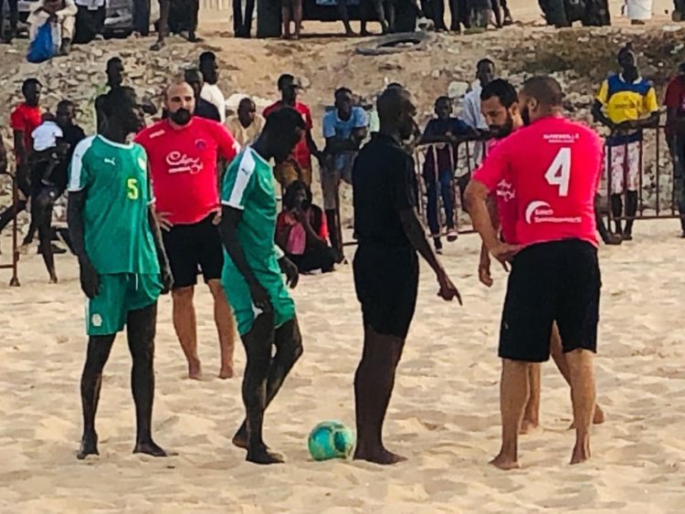 Match amical : Le Sénégal bat difficilement le Marseille Beach Team (5-3) - wiwsport Match amical : Le Sénégal bat difficilement le Marseille Beach Team (5-3) - wiwsport