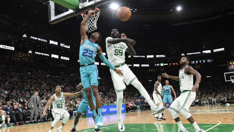 Vidéo - NBA : Tacko Fall fait ses grands débuts, la foule en délire - wiwsport Vidéo - NBA : Tacko Fall fait ses grands débuts, la foule en délire - wiwsport