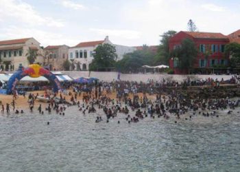 Traversée Dakar - Gorée : Ndeye Tabara Diagne et Thiaw Ndir rempilent, découvrez le podium ! - wiwsport
