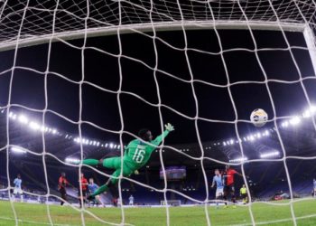 Europa League - Lazio vs Rennes : Edouard Mendy touché au genou - wiwsport