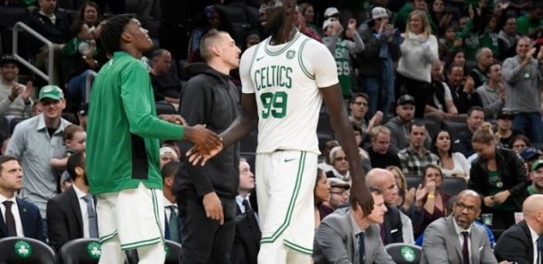 NBA : Tacko Fall victime d’une commotion cérébrale ! - wiwsport NBA : Tacko Fall victime d’une commotion cérébrale ! - wiwsport