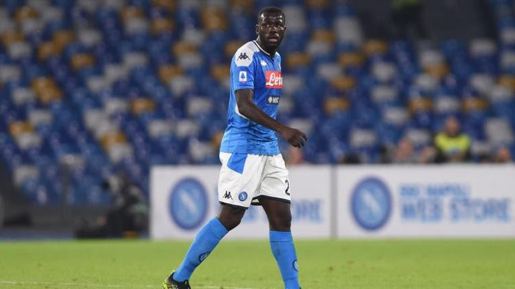Serie A : Koulibaly à nouveau victime de cris racistes pendant AS Rome-Naples - wiwsport Serie A : Koulibaly à nouveau victime de cris racistes pendant AS Rome-Naples - wiwsport