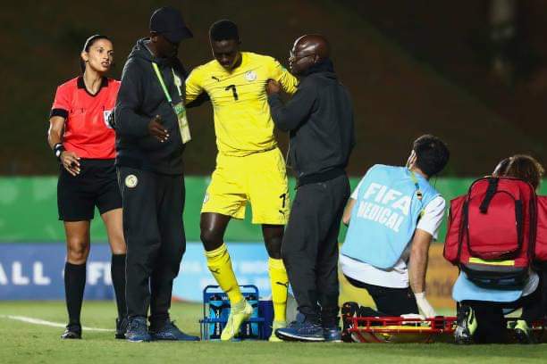 Coupe du monde : Ousmane Ba et Thibaut Aubertin forfaits jusqu'à la fin de la compétition - wiwsport Coupe du monde : Ousmane Ba et Thibaut Aubertin forfaits jusqu'à la fin de la compétition - wiwsport