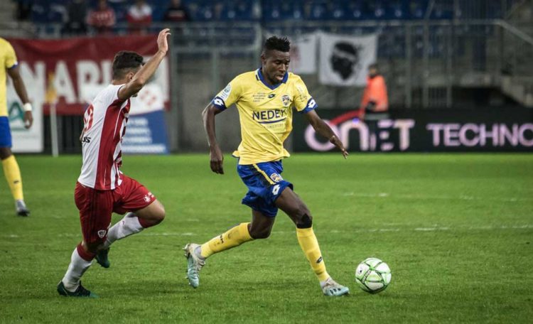 Ligue 2 - Sochaux : Omar Daf défait amèrement, Ousseynou Thioune exclu - wiwsport