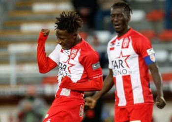 Royal Excel Mouscron : Actuellement blessé, Babacar Dione prolonge jusqu'en 2022 - wiwsport