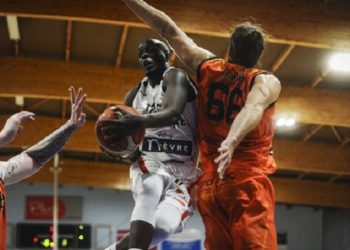 NM1 France : Portée par Moussa Camara, la Charité Basket enchaîne un sixième succès - wiwsport