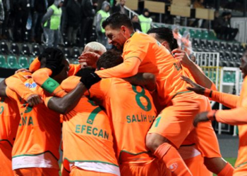 Vidéo - Super Lig : Papiss Cissé buteur avec Alanyaspor face à Dénizlispor - wiwsport
