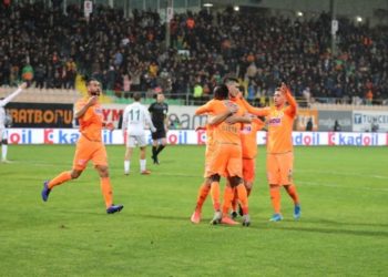 Vidéo - Super Lig : Papiss Cissé égalise pour Alanyaspor - wiwsport