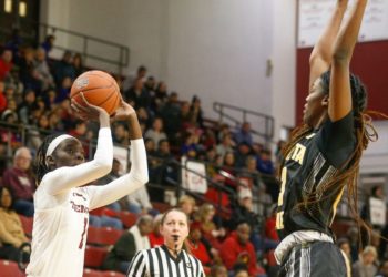 NCAA : Léna Niang a brillé avec Temple University - wiwsport