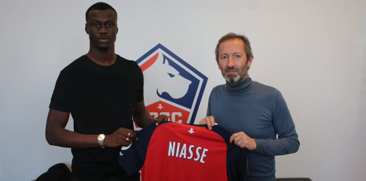 Mercato - Lille : Cheikh Niasse dans le viseur de trois clubs - wiwsport Mercato - Lille : Cheikh Niasse dans le viseur de trois clubs - wiwsport