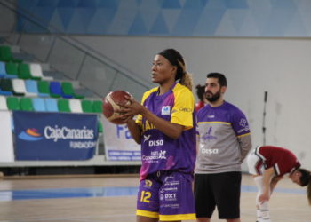 CB Clarinos – Astou Traoré et Bintou Diémé ont effectué leurs débuts - wiwsport