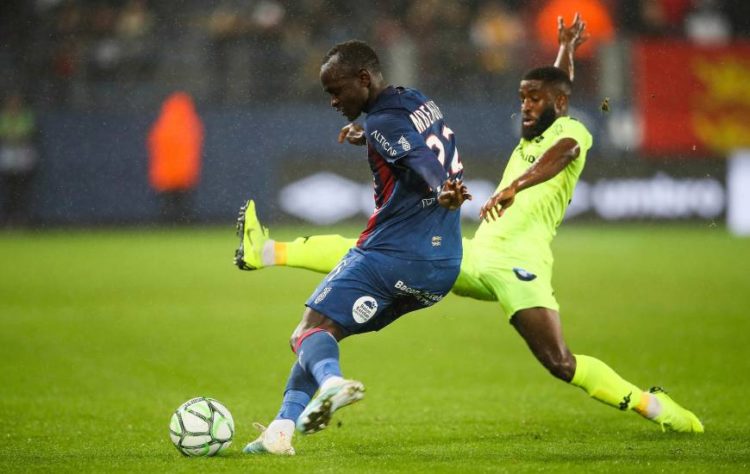 Portrait : Adama Mbengue (Caen), un parcours de voyageur - wiwsport
