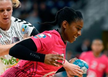 France : Amina Sankharé prolonge au Fleury Loiret Handball - wiwsport
