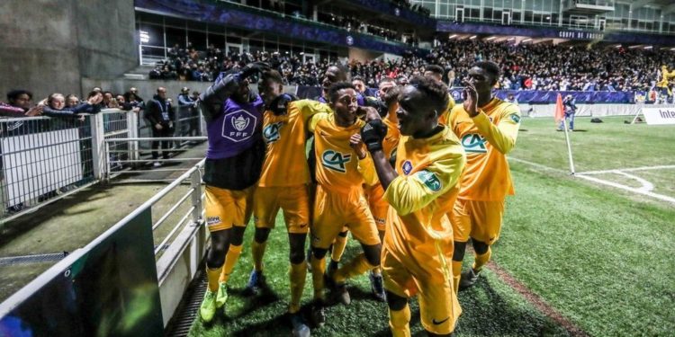 Coupe de France : le FC Pau porté par la colonie sénégalaise élimine Bordeaux - wiwsport Coupe de France : le FC Pau porté par la colonie sénégalaise élimine Bordeaux - wiwsport