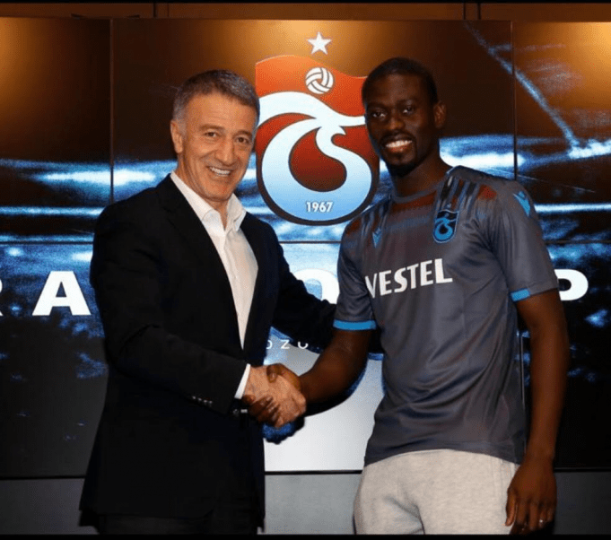 Passeur décisif et nouveau leader avec Trabzonsport : Quand Badou fait «Pan» ! - wiwsport