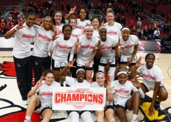 Louisville de Yacine Diop remporte le titre de la saison régulière de l'ACC - wiwsport