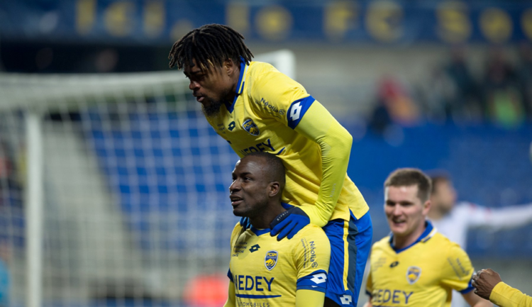 Succès de Sochaux face au Mans malgré l’expulsion de Diedhiou, Sané buteur et sauveur - wiwsport Succès de Sochaux face au Mans malgré l’expulsion de Diedhiou, Sané buteur et sauveur - wiwsport