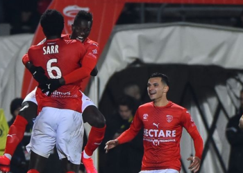 Nîmes - Moussa Koné sur sa relation avec Sidy Sarr : "C'était déjà comme ça en équipe nationale U20 ou à Dakar Sacré Coeur" - wiwsport