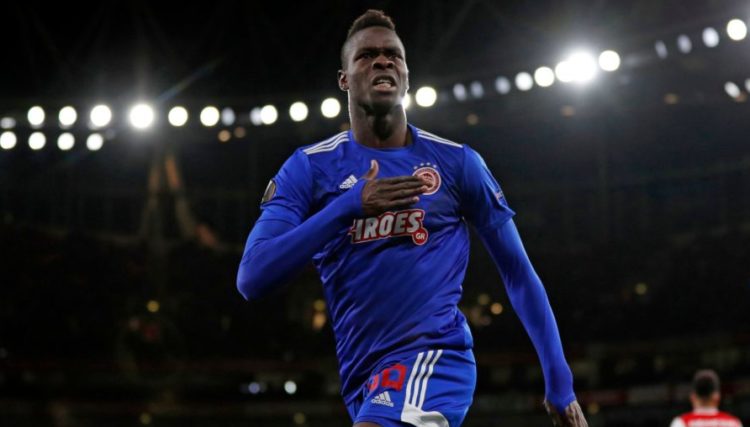Vidéo - Ligue Europa : Pape Abou Cissé ouvre le score à Arsenal - wiwsport Vidéo - Ligue Europa : Pape Abou Cissé ouvre le score à Arsenal - wiwsport