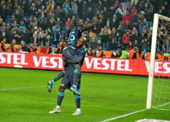 Super Lig : Badou buteur, Trabzonspor s'impose et s'empare de la première place - wiwsport
