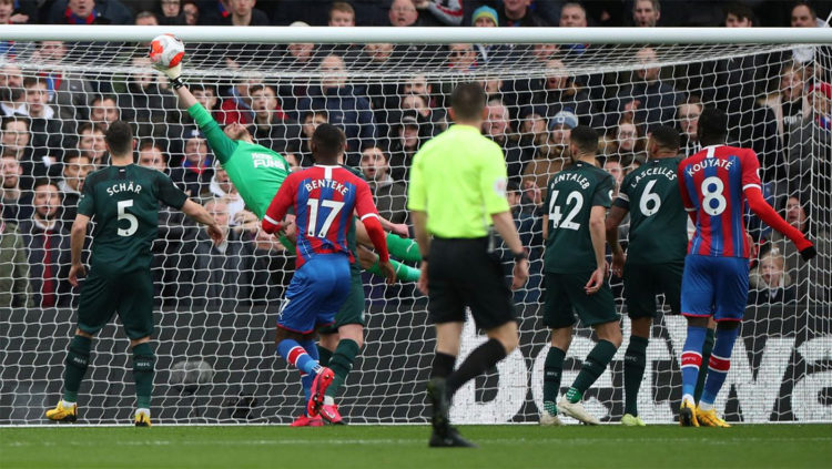 Premier League : Victoire importante de Kouyaté et Crystal Palace face aux Magpies - wiwsport Premier League : Victoire importante de Kouyaté et Crystal Palace face aux Magpies - wiwsport