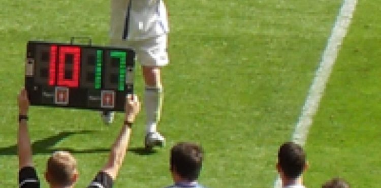 Football : La FIFA propose de passer à cinq changements par match - wiwsport Football : La FIFA propose de passer à cinq changements par match - wiwsport