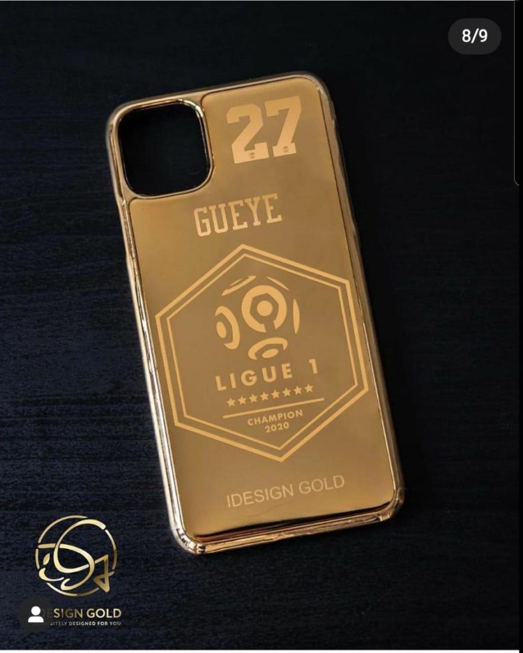 PSG : Des coques Iphone en Or pour Gana Gueye et Cie - wiwsport PSG : Des coques Iphone en Or pour Gana Gueye et Cie - wiwsport