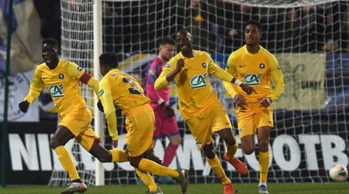 Pau Fc satisfait de l'apport des joueurs sénégalais, va monter une académie au Sénégal - wiwsport Pau Fc satisfait de l'apport des joueurs sénégalais, va monter une académie au Sénégal - wiwsport