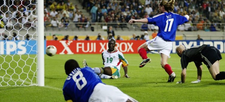 Mondial 2002 France-Sénégal: Les souvenirs d'Emmanuel Petit "Les marabouts ont contribué..." - wiwsport Mondial 2002 France-Sénégal: Les souvenirs d'Emmanuel Petit "Les marabouts ont contribué..." - wiwsport