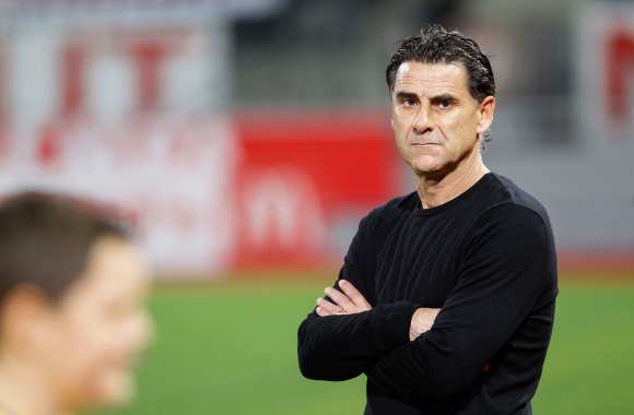 (Officiel) Ligue 2 : Le PAU FC a un nouvel entraîneur - wiwsport (Officiel) Ligue 2 : Le PAU FC a un nouvel entraîneur - wiwsport