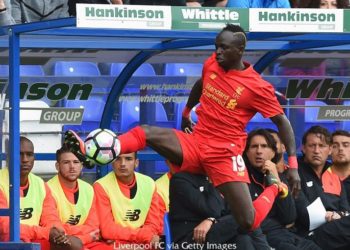 Onze de rêve : John Barnes choisi Sadio Mané, zappe Cristiano Ronaldo et Salah - wiwsport