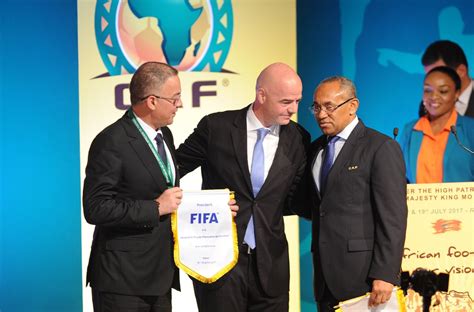 Appui financier de la FIFA: La FSF va recevoir 1,5 millions de dollars et la CAF 2 millions - wiwsport Appui financier de la FIFA: La FSF va recevoir 1,5 millions de dollars et la CAF 2 millions - wiwsport