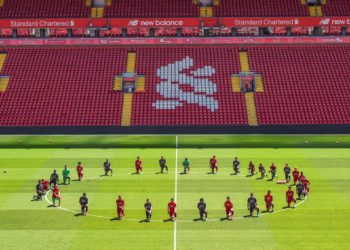 Liverpool : le superbe hommage de Sadio Mané et ses coéquipiers à George Floyd - wiwsport