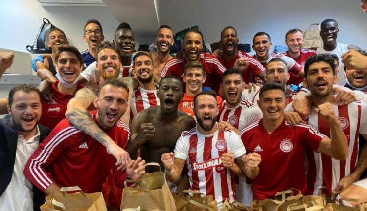 Olympiakos - Pape Abou Cissé et Ousseynou Ba sacrés champions de Grèce mais... - wiwsport Olympiakos - Pape Abou Cissé et Ousseynou Ba sacrés champions de Grèce mais... - wiwsport