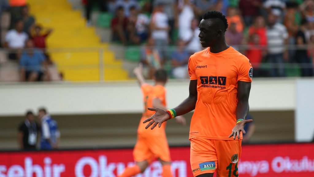 Mercato - Annoncé au Besiktas, Papiss Cissé dément ! - wiwsport Mercato - Annoncé au Besiktas, Papiss Cissé dément ! - wiwsport