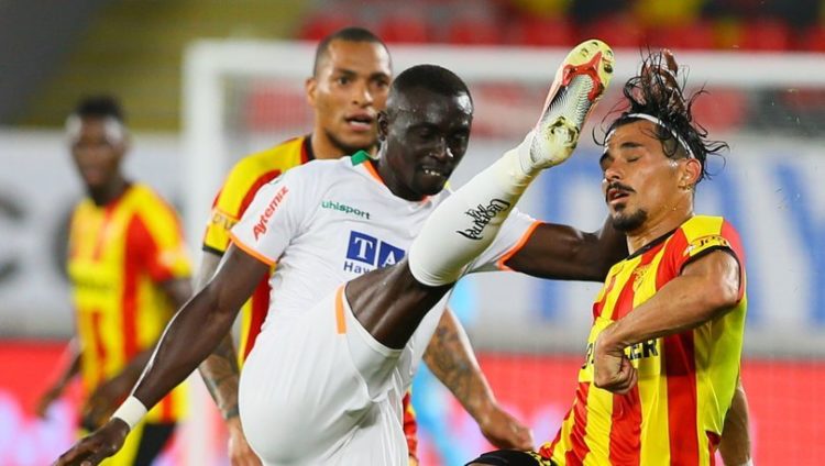 Göztepe 3-3 Alanyaspor : Doublé de Papiss Cissé - wiwsport Göztepe 3-3 Alanyaspor : Doublé de Papiss Cissé - wiwsport