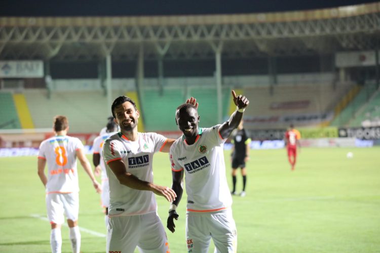 Antalyaspor vs Analyaspor à 18h : Papiss Demba Cissé d'attaque - wiwsport