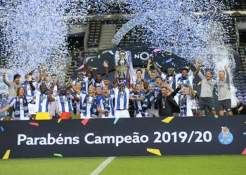 Première apparition de Mouhamed Mbaye, victoire 6-1, remise de trophée: la belle soirée des sénégalais de Porto