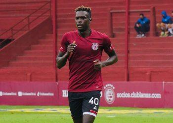 Ousmane N'Dong, premier Sénégalais à jouer en D1 Argentine : « On te fait sentir comme un Roi en jouant au foot en Argentine » - wiwsport