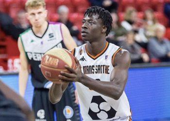 Classé 11ème dans le top 30 des meilleurs jeunes de France, le sénégalais Dahaba Magassa (17 ans) guide Le Mans vers le succès - wiwsport