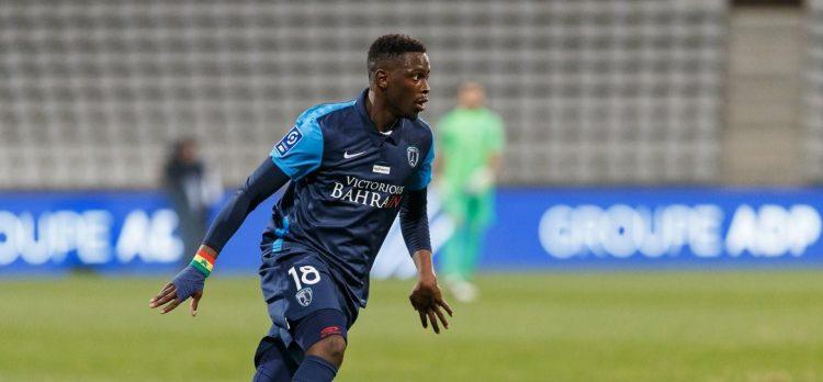 Paris FC : Youssoupha Ndiaye opéré de la main - wiwsport Paris FC : Youssoupha Ndiaye opéré de la main - wiwsport