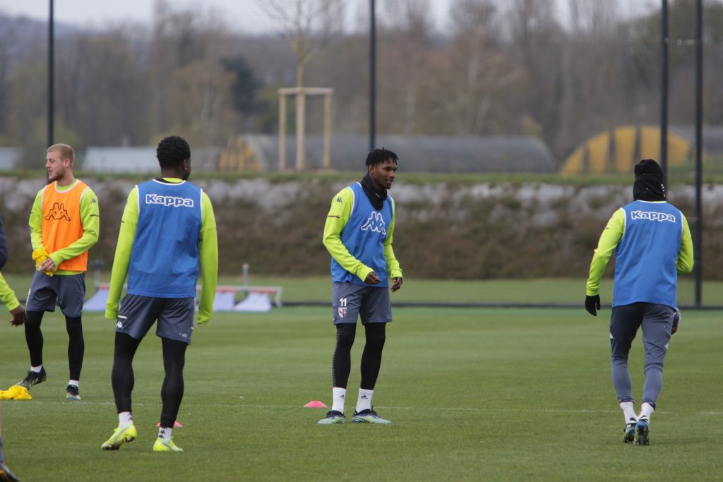 Mercato : Opa Nguette à l’essai à EA Guingamp - wiwsport Mercato : Opa Nguette à l’essai à EA Guingamp - wiwsport