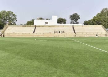 La nouvelle pelouse du stade Maniang Soumaré réceptionnée (Photos) - wiwsport
