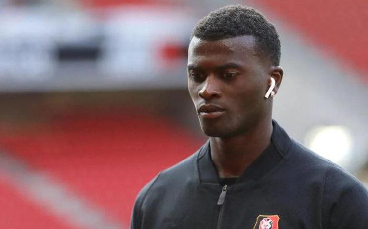 Rennes : Bruno Génésio écarte complètement Mbaye Niang de ses plans - wiwsport