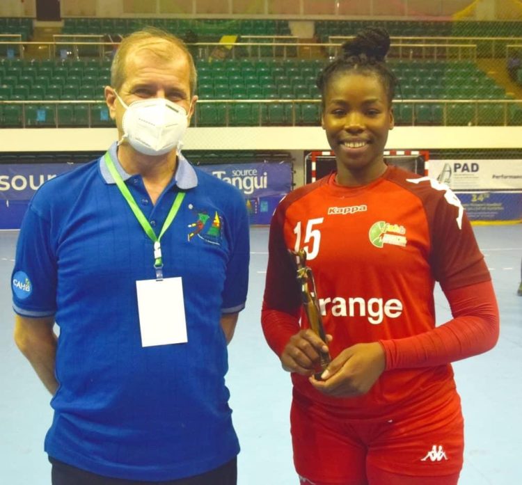 Sénégal / Madagascar : Hawa Ndiaye, meilleure joueuse - wiwsport Sénégal / Madagascar : Hawa Ndiaye, meilleure joueuse - wiwsport