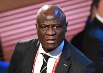 FIFA : L’ex-président intérimaire de la CAF lourdement sanctionnée ! - wiwsport