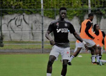 France : Amiens chute lourdement en amical face à une équipe de Régional ... Formose Mendy a fait ses premiers pas - wiwsport