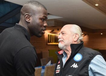 Ancien agent de Kalidou Koulibaly, Bruno Satin voit difficilement le joueur quitter Naples car « il est déjà un citoyen d'honneur » - wiwsport