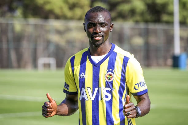 ISTANBUL, TURKEY - OCTOBER 07: Fenerbahce's new signing Papiss Cisse poses with the jersey after answering the questions of press members at Can Bartu Facilities in Istanbul, Turkey on October 07, 2020. (Photo by Serhat Cagdas/Anadolu Agency via Getty Images)